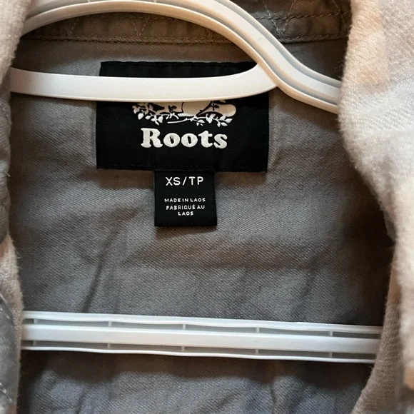 Roots Gray Button Up - Picture 2 of 2